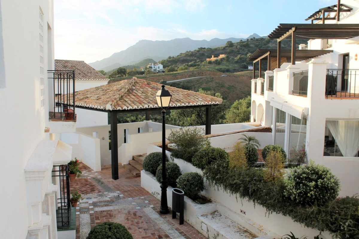 38303d48838bee2c1064d501f725ba2f - 30