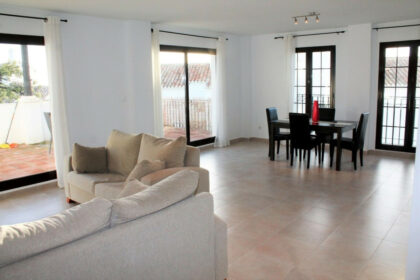 38303d48838bee2c1064d501f725ba2f - 4