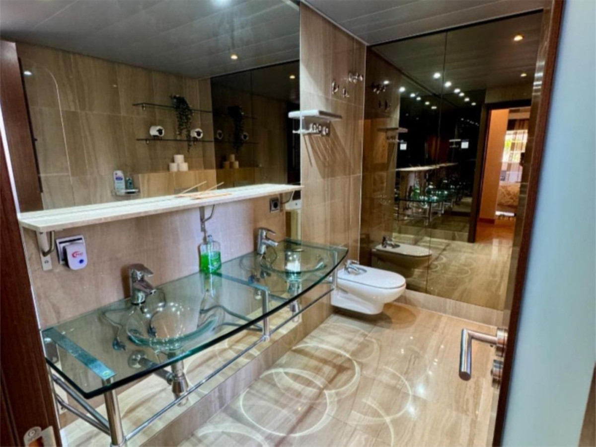 389e33056ab9c774a2b74eba2cf3c81c - 11