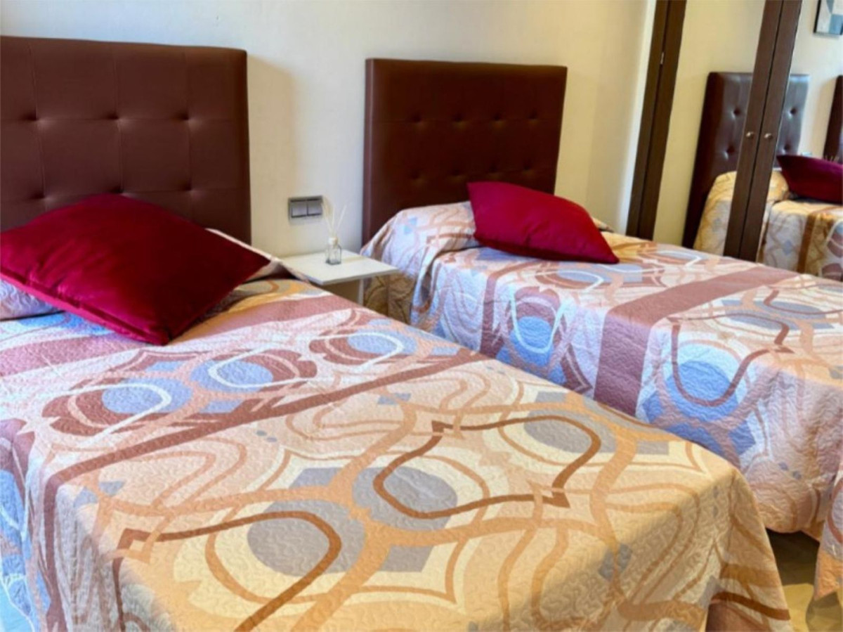 389e33056ab9c774a2b74eba2cf3c81c - 23