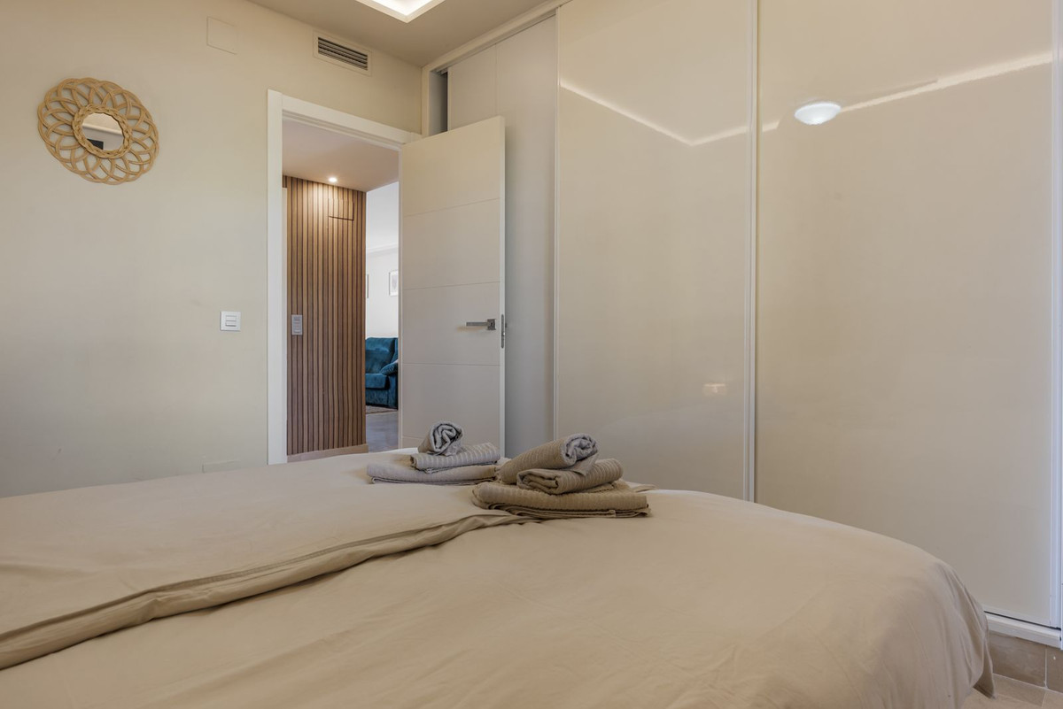 3a20353f0c3e30ca209d415ea021ff3a - 18