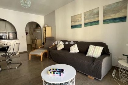 3adb2587e42ee9a94105778a7b467bf4 - 12