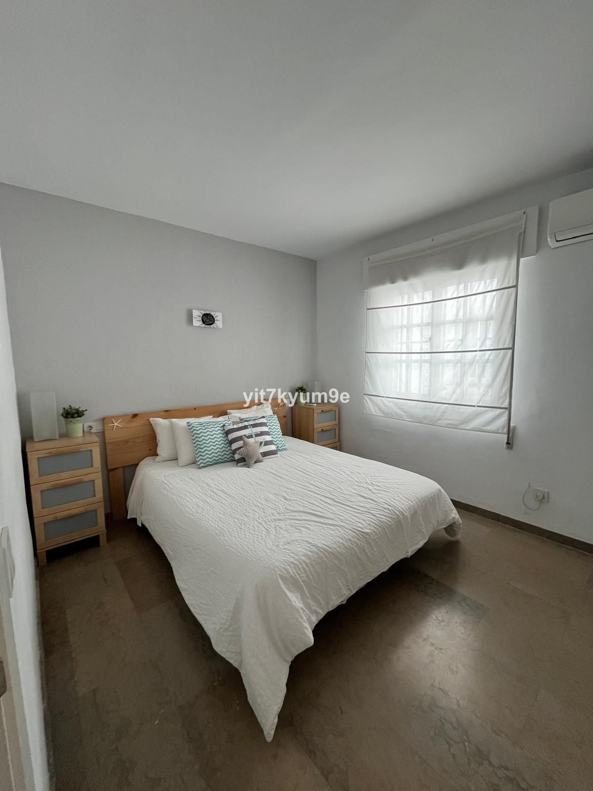 3adb2587e42ee9a94105778a7b467bf4 - 22