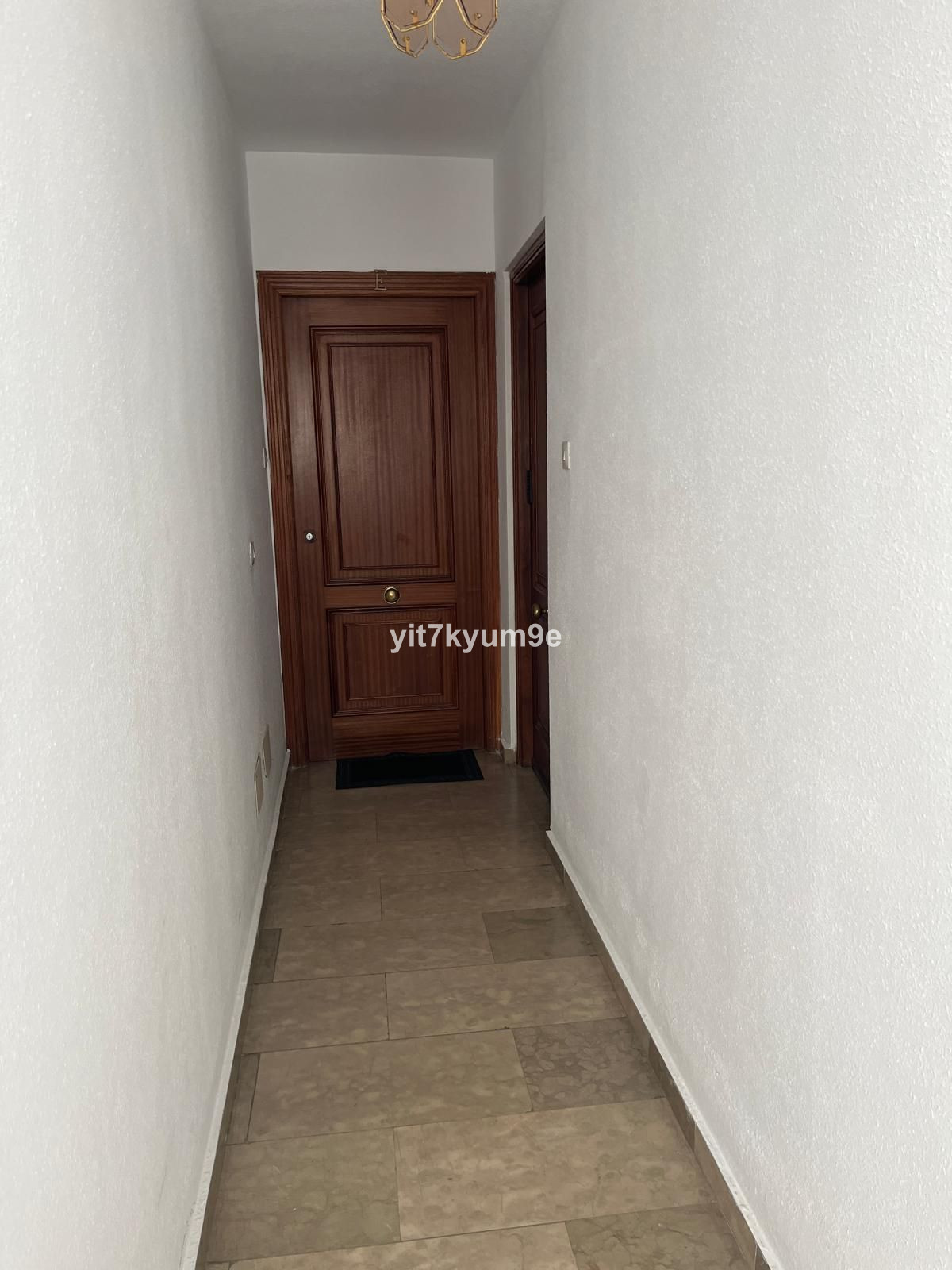 3adb2587e42ee9a94105778a7b467bf4 - 27