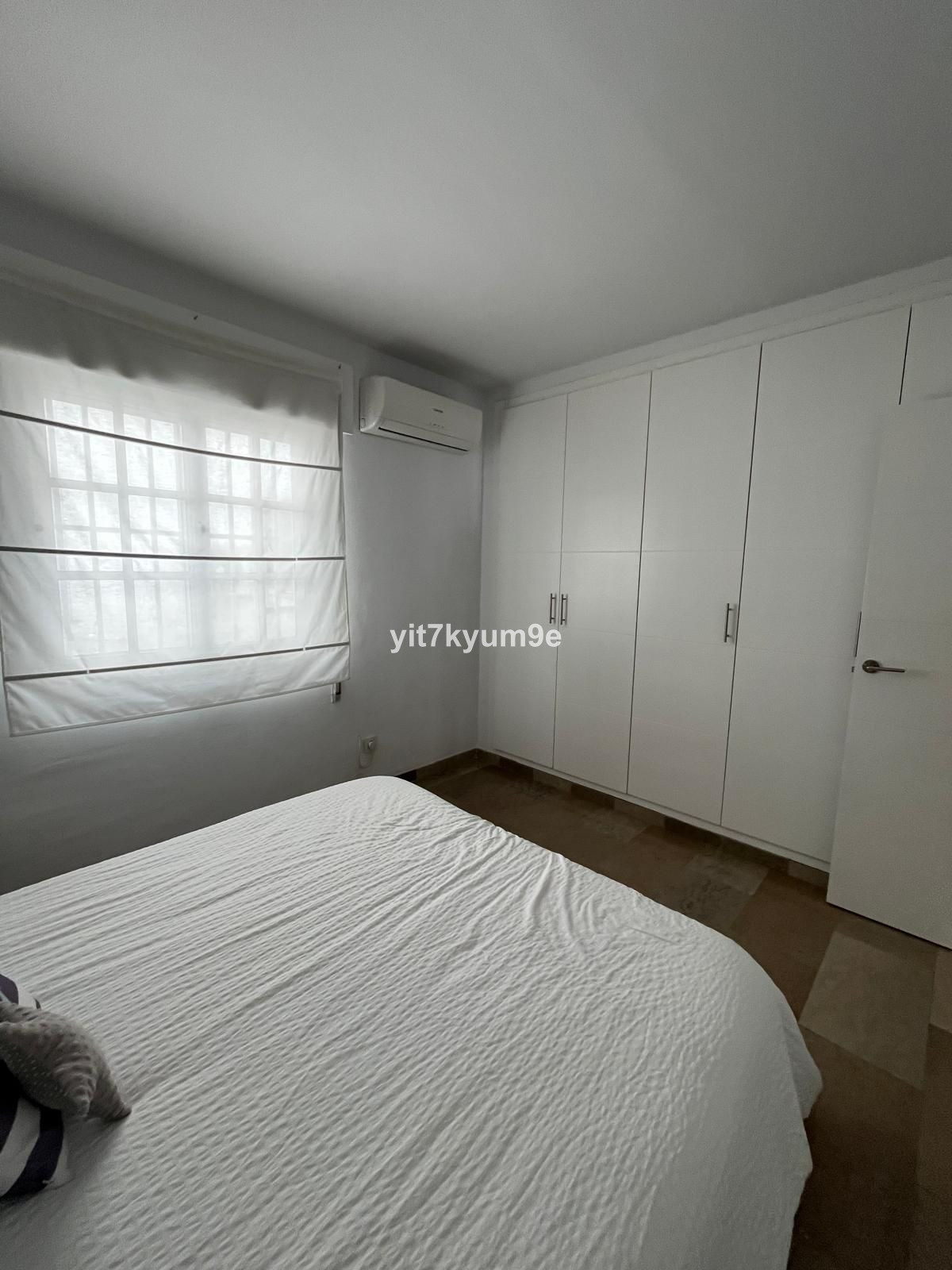 3adb2587e42ee9a94105778a7b467bf4 - 28