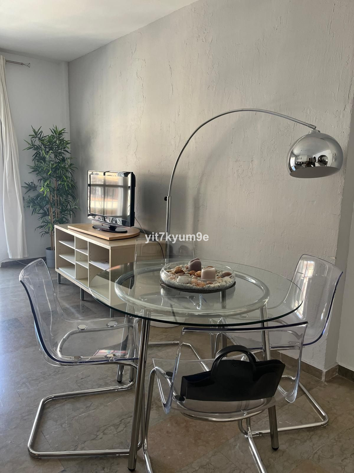 3adb2587e42ee9a94105778a7b467bf4 - 29