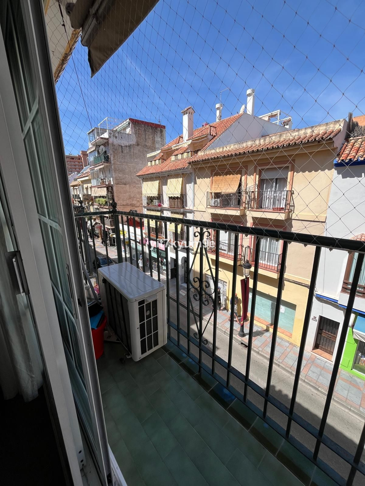 3adb2587e42ee9a94105778a7b467bf4 - 8