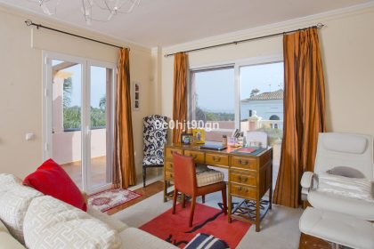 3af4cf09353f1adc2ecce275d6025af8 - 20