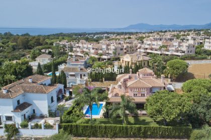 3af4cf09353f1adc2ecce275d6025af8 - 3