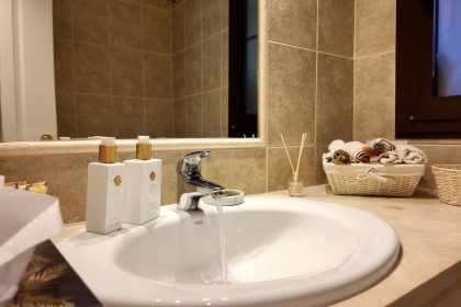 3b0c82fcdb30ee9e0ab082d7c2dc84df - 5