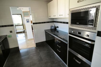 3b31b3b7a3a05da3bcb6be6a472c1885 - 18