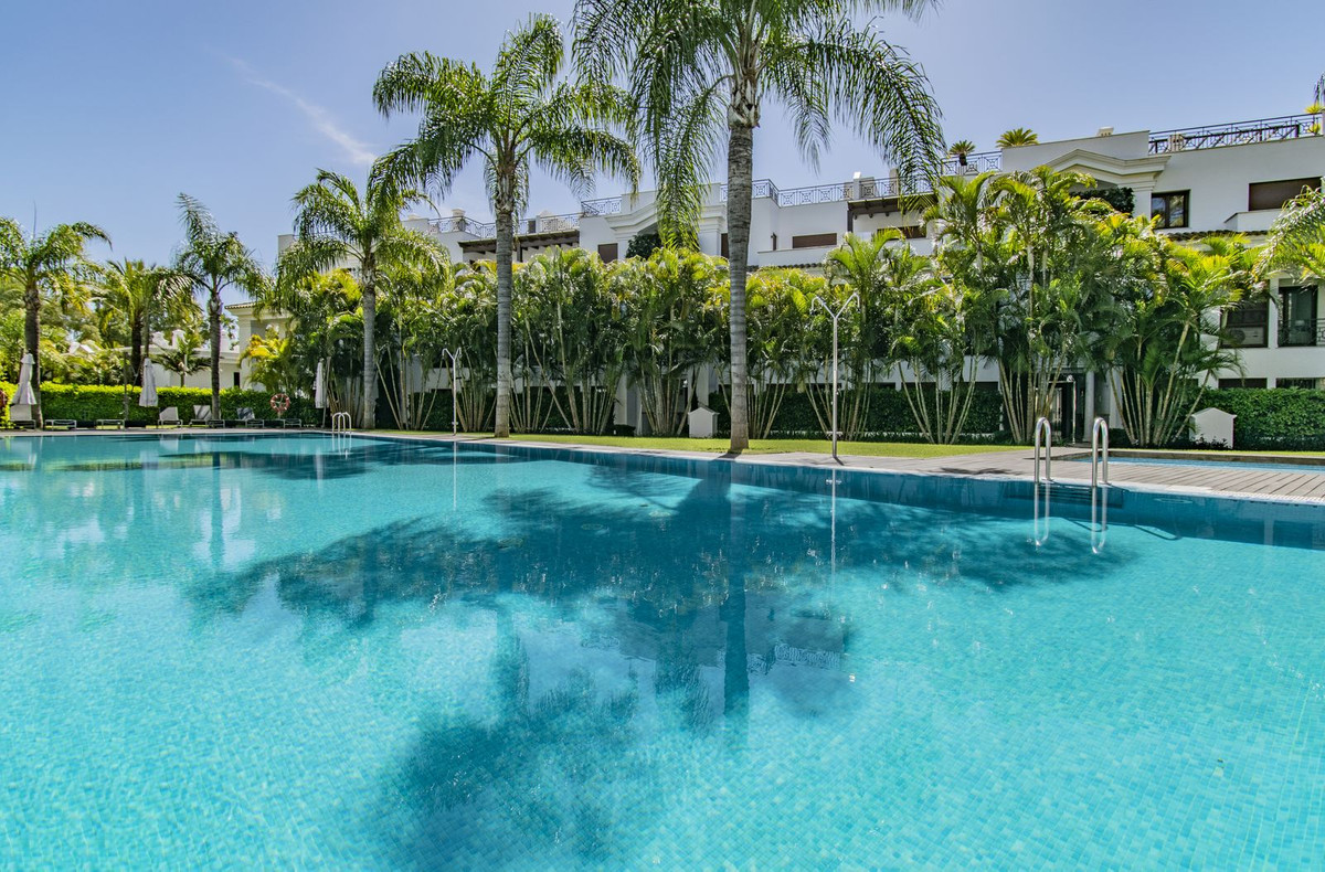 3b5e461dba407e88995937954239845c - 24