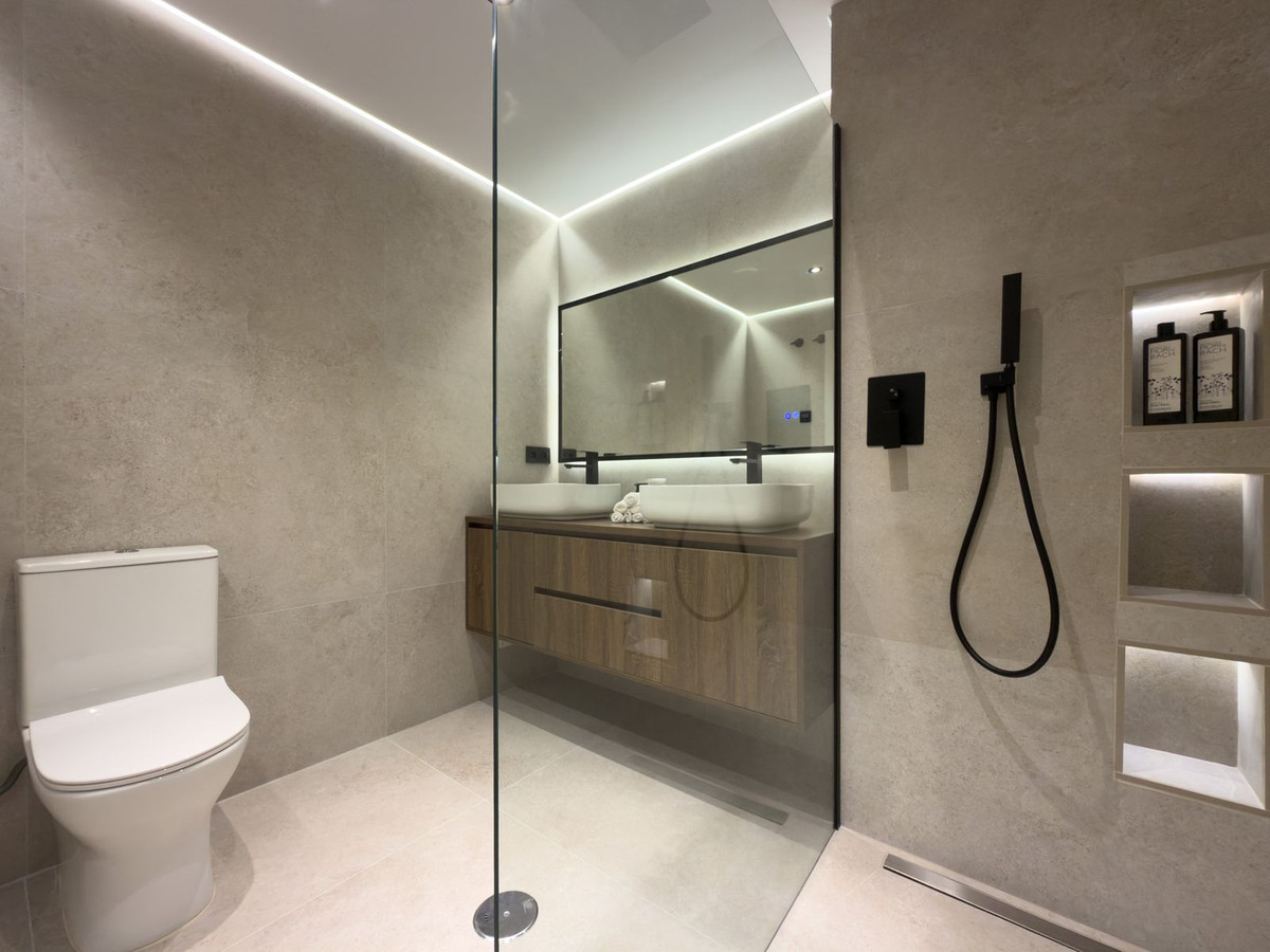 3b839fb6bfd981670eaa9b29a10a3670 - 13