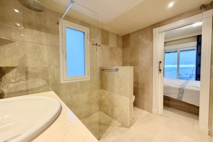 3ba83f35636864f341acfb64d4796a51 - 13