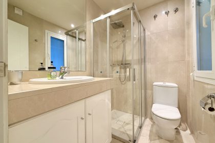 3ba83f35636864f341acfb64d4796a51 - 15