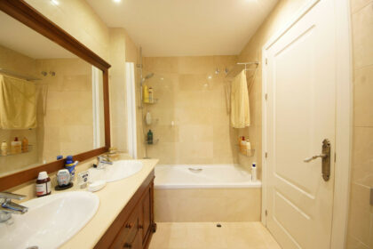 3bd56b18b064109ebcda15ef05789a0a - 15