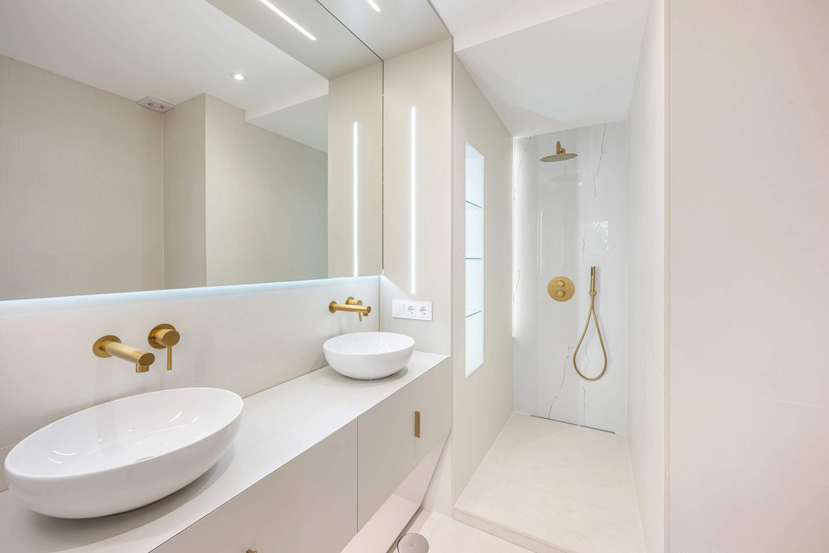 3c064c019b79279ec64537706af6246f - 20