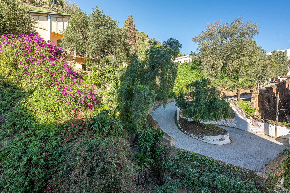 3c064c019b79279ec64537706af6246f - 42