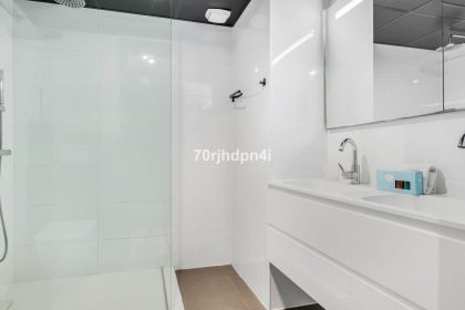 3c52ae75b2a3bb0183994efb3d368624 - 1