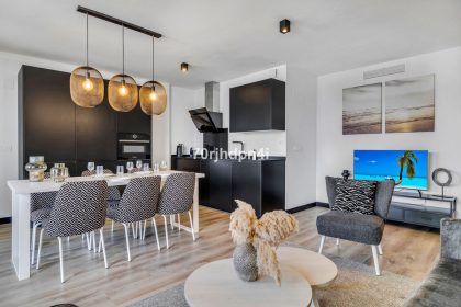 3c52ae75b2a3bb0183994efb3d368624 - 13