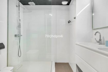 3c52ae75b2a3bb0183994efb3d368624 - 3