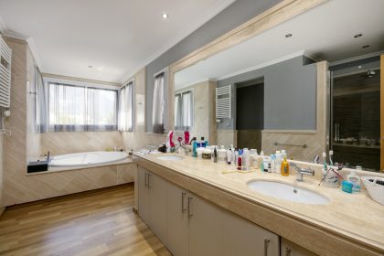 3c7979cbd4ccfaa350ff93b5ee7bb4cc - 29