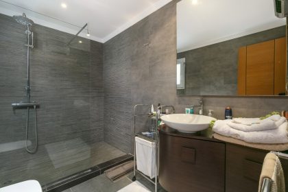 3c7979cbd4ccfaa350ff93b5ee7bb4cc - 36