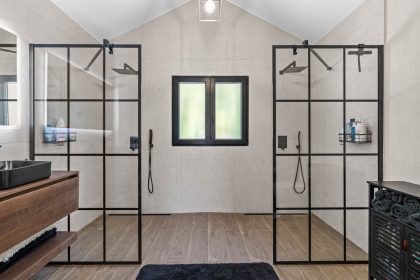 3ca053d633aa6e8bd7b58cbd46652024 - 18