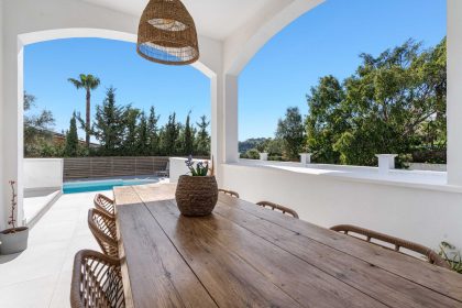 3ca053d633aa6e8bd7b58cbd46652024 - 24