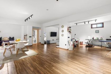 3ca053d633aa6e8bd7b58cbd46652024 - 27