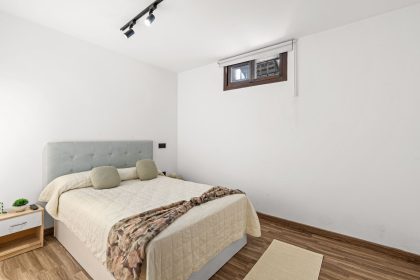 3ca053d633aa6e8bd7b58cbd46652024 - 30