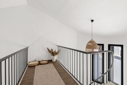 3ca053d633aa6e8bd7b58cbd46652024 - 32