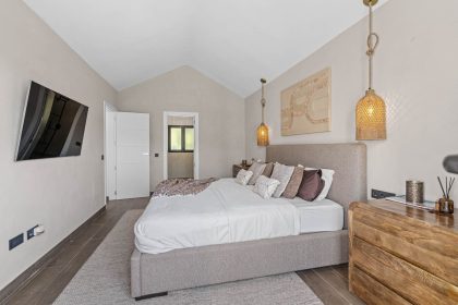 3ca053d633aa6e8bd7b58cbd46652024 - 36