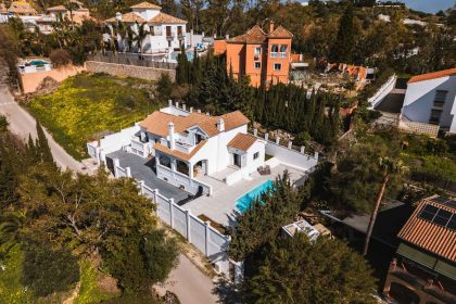 3ca053d633aa6e8bd7b58cbd46652024 - 43