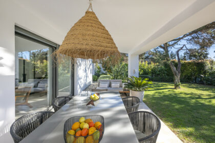 3d139f9e3e9f8c1511490185e2ea855a - 12