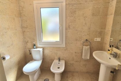 3dad25efbb2e8c41a6731eeb3ce4b913 - 42