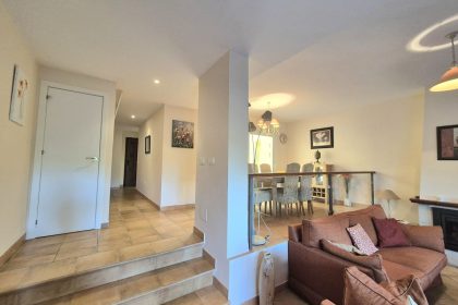 3dad25efbb2e8c41a6731eeb3ce4b913 - 8