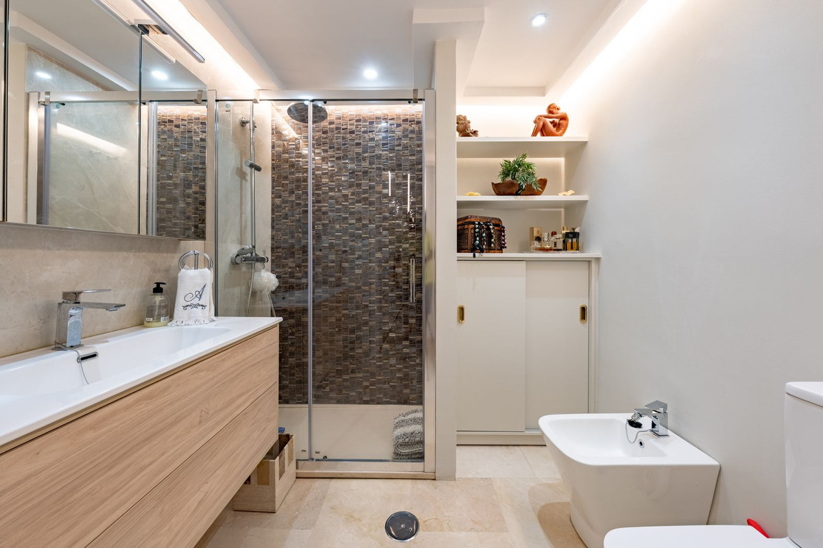 3db98b108e2526cba70369e05221b1a0 - 9