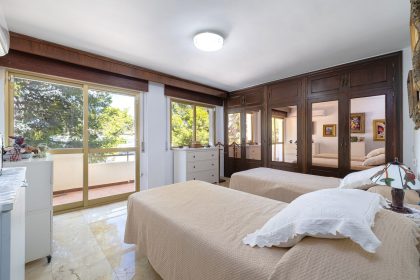 3e4f85ca5f41dd99137fbf17c47e5751 - 14