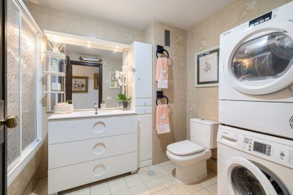 3e4f85ca5f41dd99137fbf17c47e5751 - 20