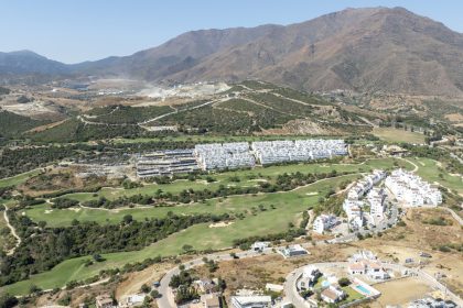 3ec02d35dd53a9cacb086b609de1a87f - 12