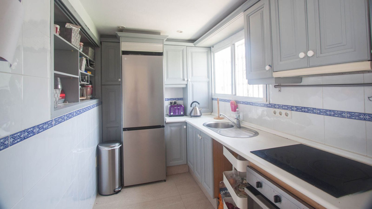 3ee6cf88156d830503c21ba90fa713d8 - 25