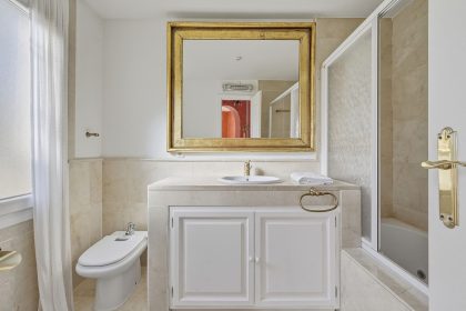 3f4065ac3ed9b1fecb237ae71c66d2f8 - 13