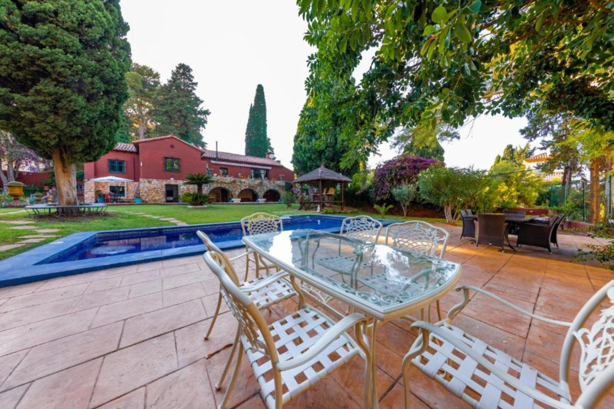 3fd518d66640170b1bfc0c81bbb0cde2 - 1