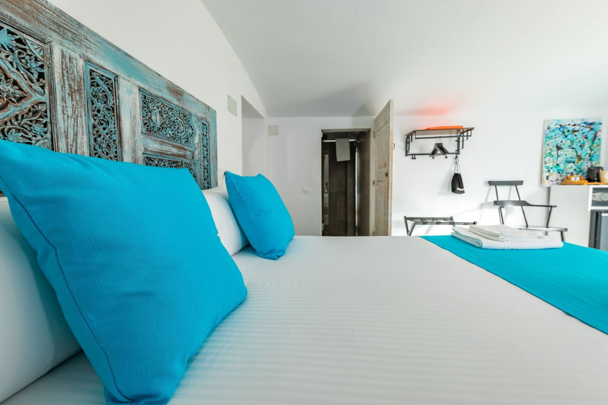 3fd518d66640170b1bfc0c81bbb0cde2 - 11