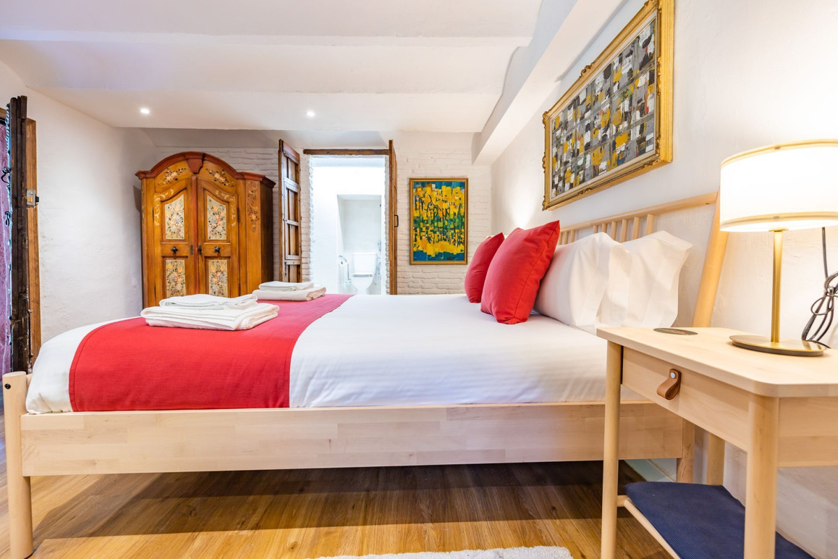 3fd518d66640170b1bfc0c81bbb0cde2 - 14