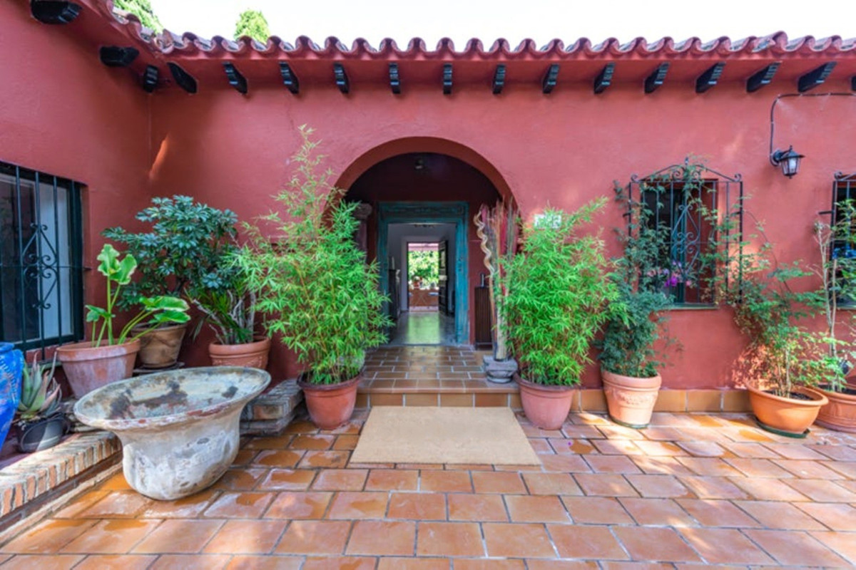 3fd518d66640170b1bfc0c81bbb0cde2 - 24