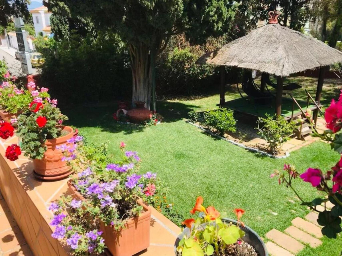 3fd518d66640170b1bfc0c81bbb0cde2 - 3