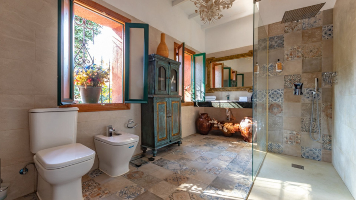 3fd518d66640170b1bfc0c81bbb0cde2 - 9