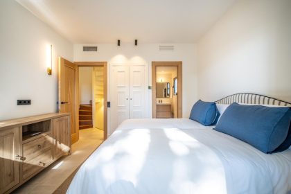 400c68f0ac4d3c4f06bb6b21cf43a740 - 13